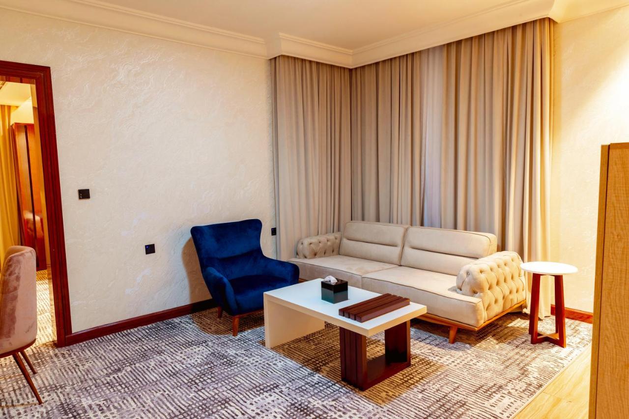 Ivory Inn Hotel Doha Qatar Exteriör bild