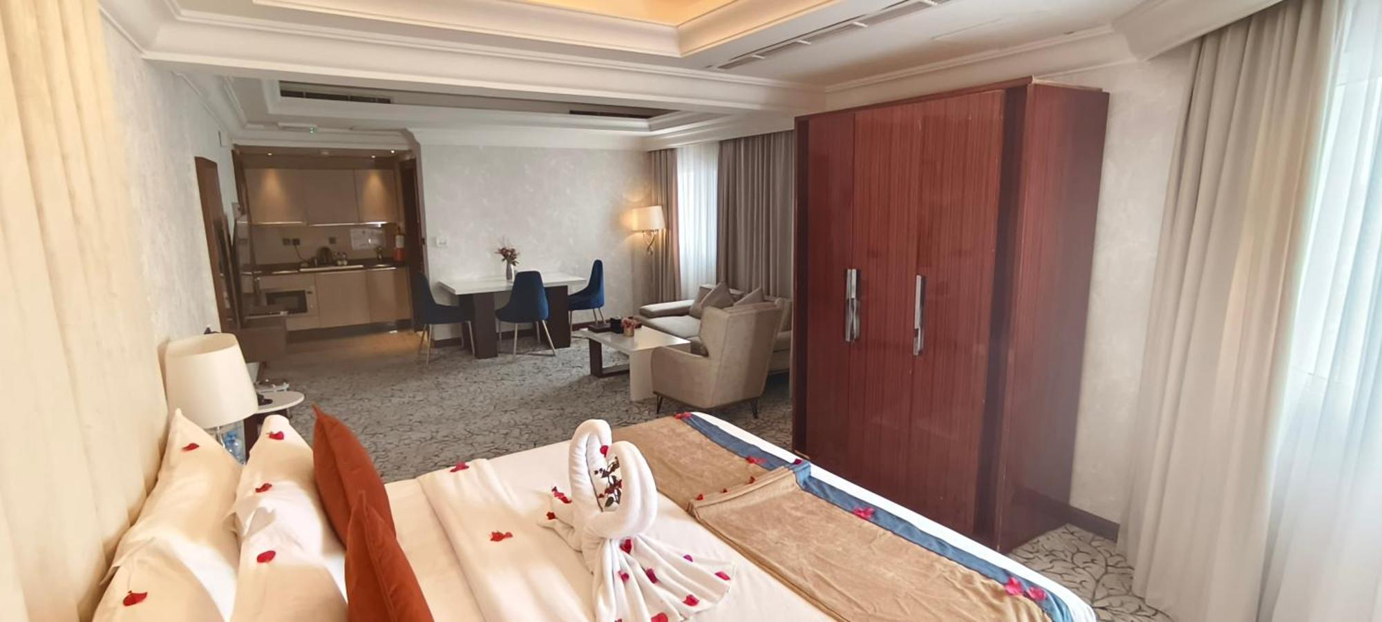 Ivory Inn Hotel Doha Qatar Exteriör bild