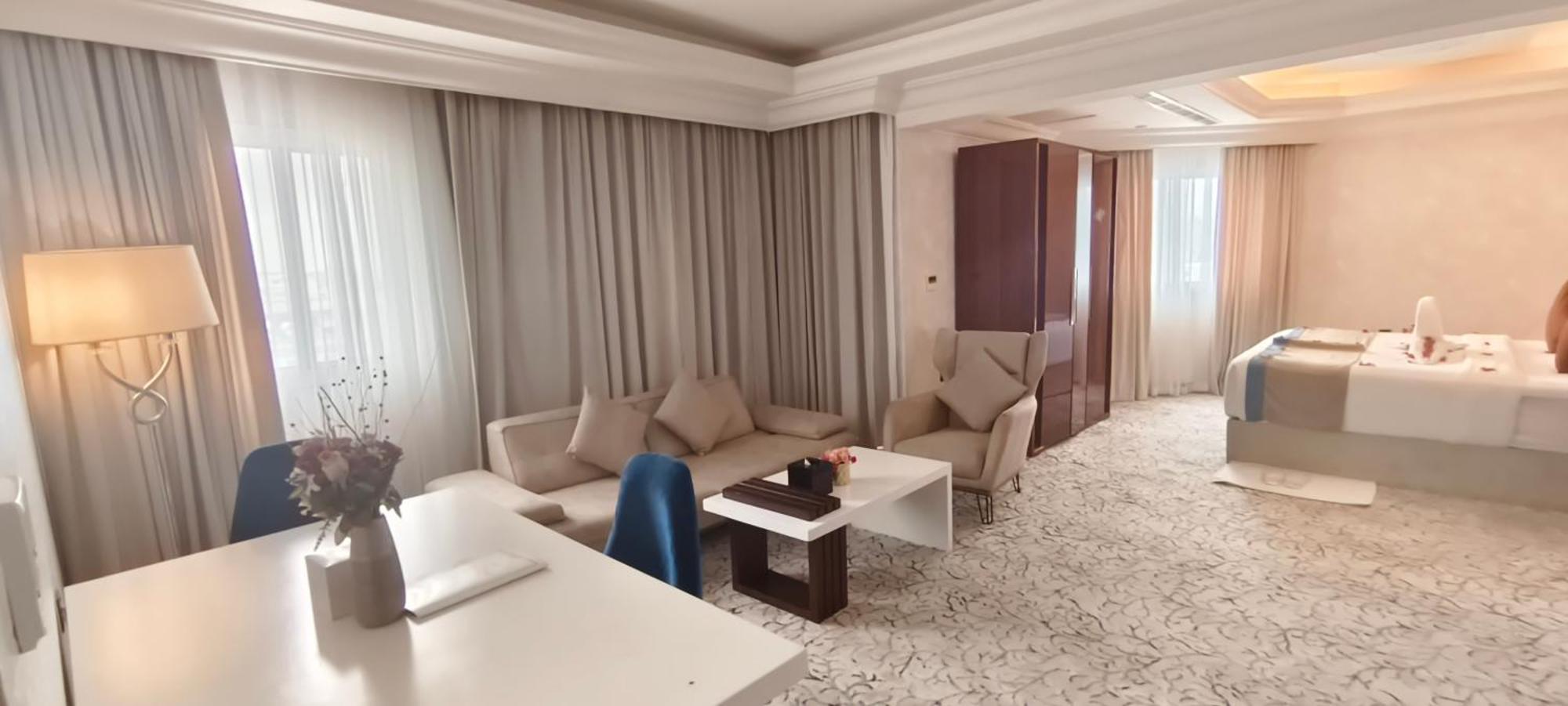 Ivory Inn Hotel Doha Qatar Exteriör bild
