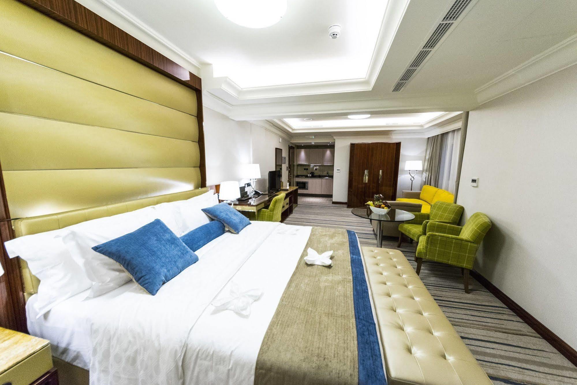 Ivory Inn Hotel Doha Qatar Exteriör bild